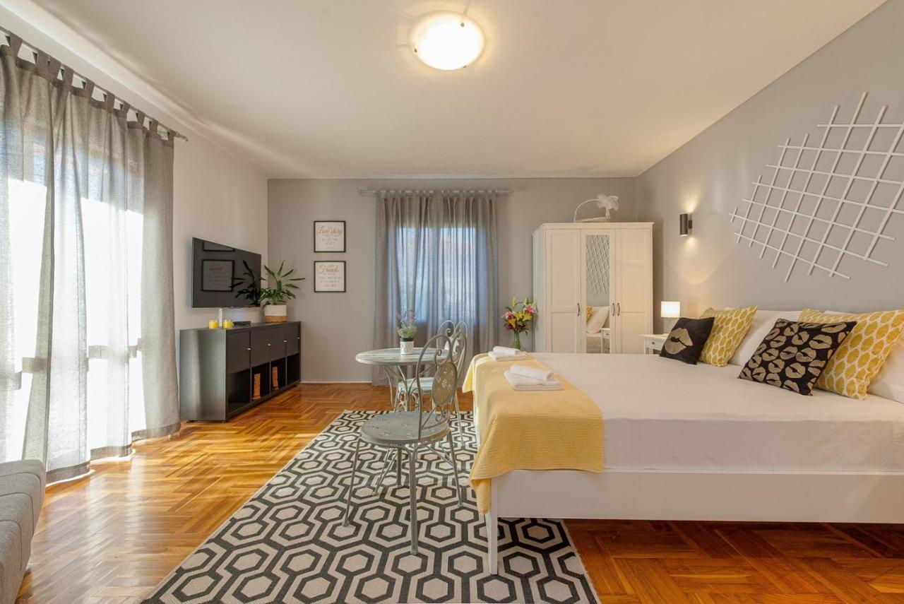 Apartment Bo&Dy With Private Pool Rogoznica  Ngoại thất bức ảnh